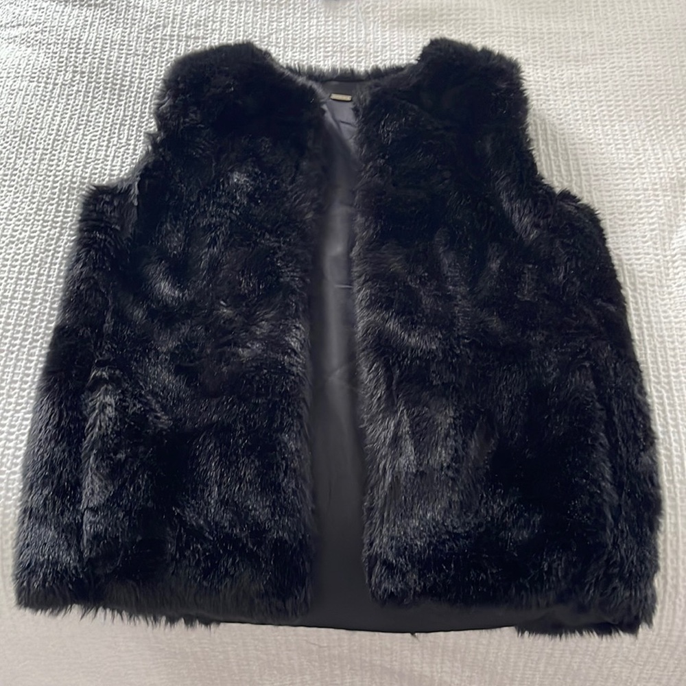 Black faux fur vest